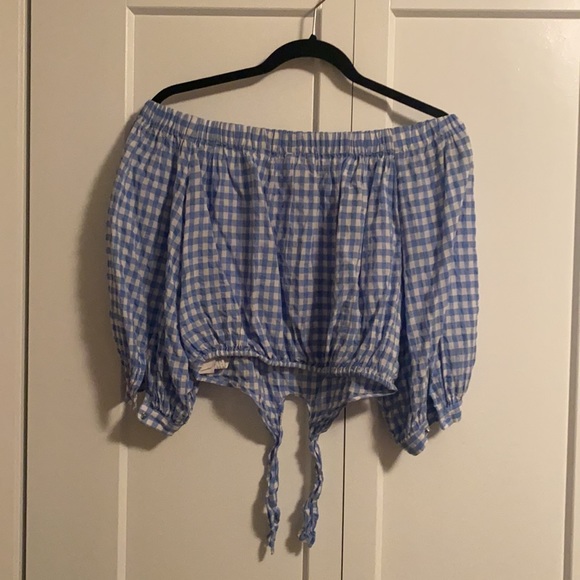✨ANY 2 FOR 15 ANY 3 FOR 20✨- Forever21 Off Shoulder Blue and White Gingham Top - Picture 6 of 10